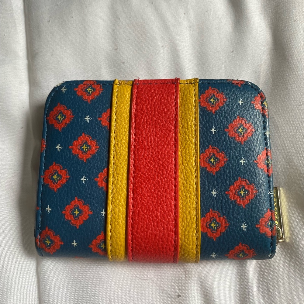 Small striped wallet